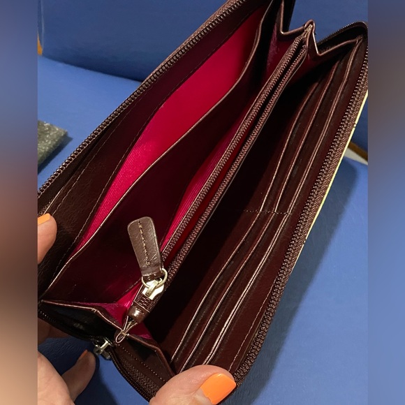 New Rare Billy Bag London vanilla Hana print zip-around wallet - Picture 9 of 16